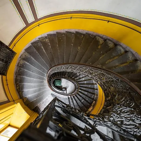 Atmos Glare Apartament *