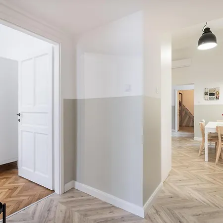 Apartament Atmos Glare