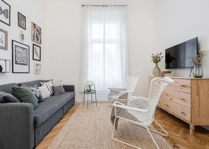 Atmos Glare Budapest